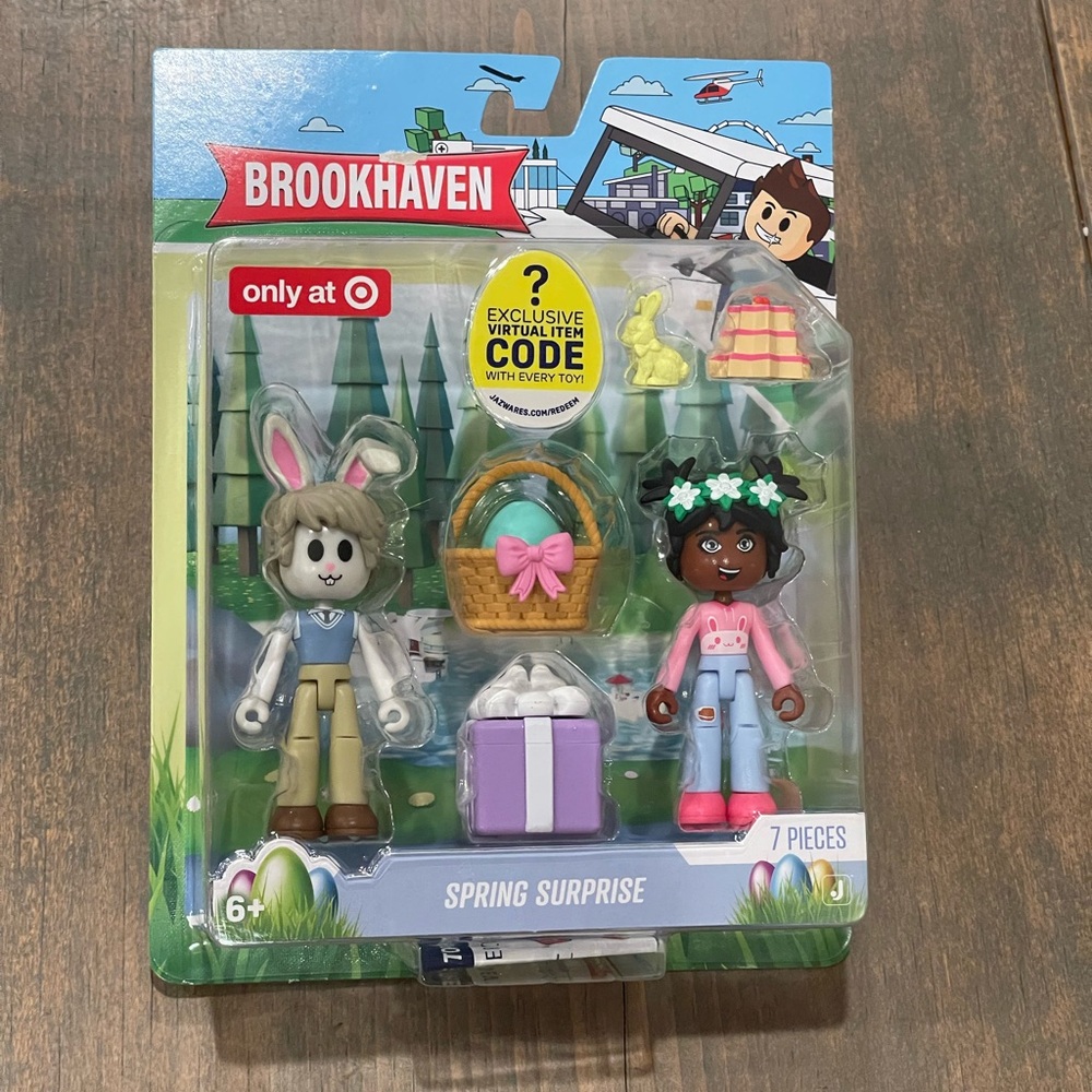 NEW ROBLOX Devseries Brookhaven Spring Surprise 7 Piece Set Exclusive Code Toy
